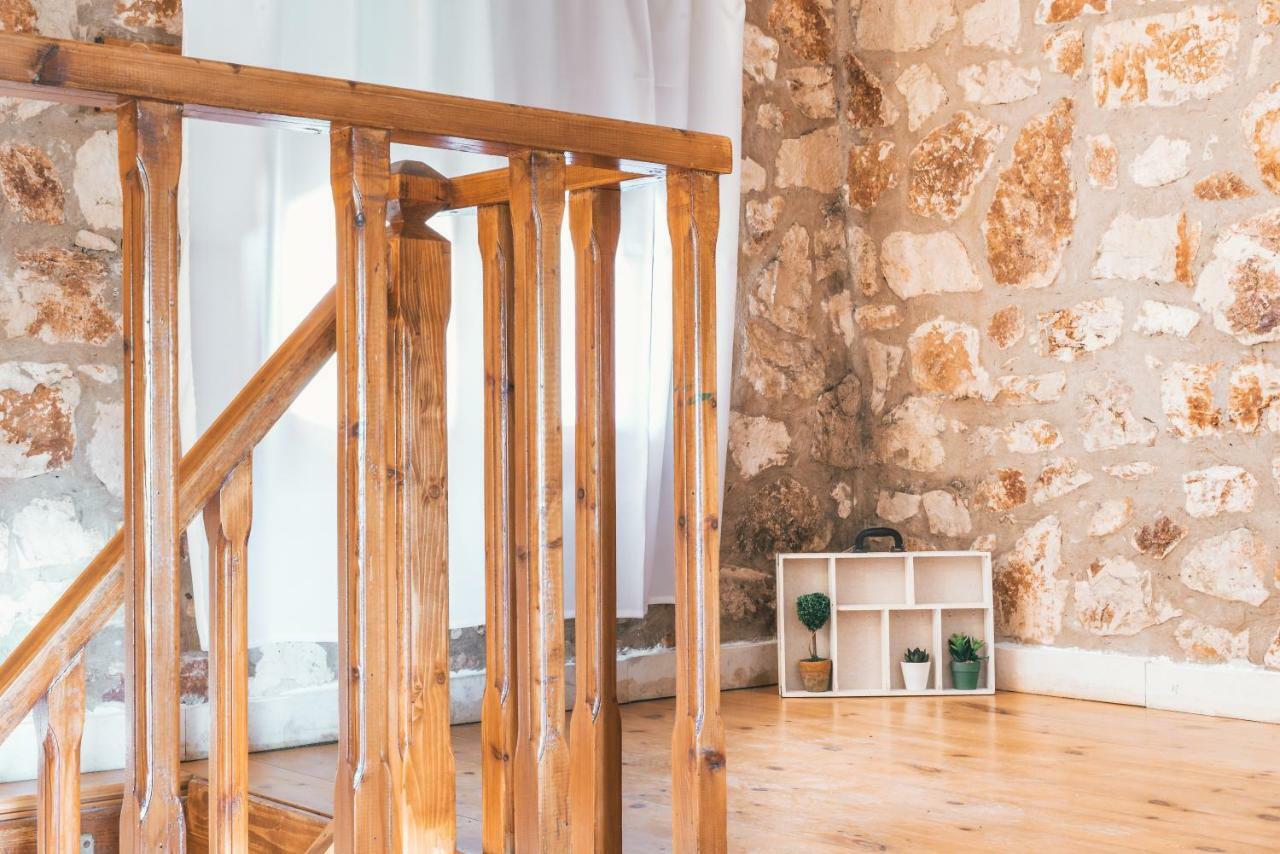 Anastasia Villa *